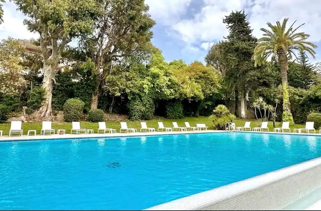 Magnifique Et Grand Studio, Piscine, Parking, Tres Calme Residence De Standing location